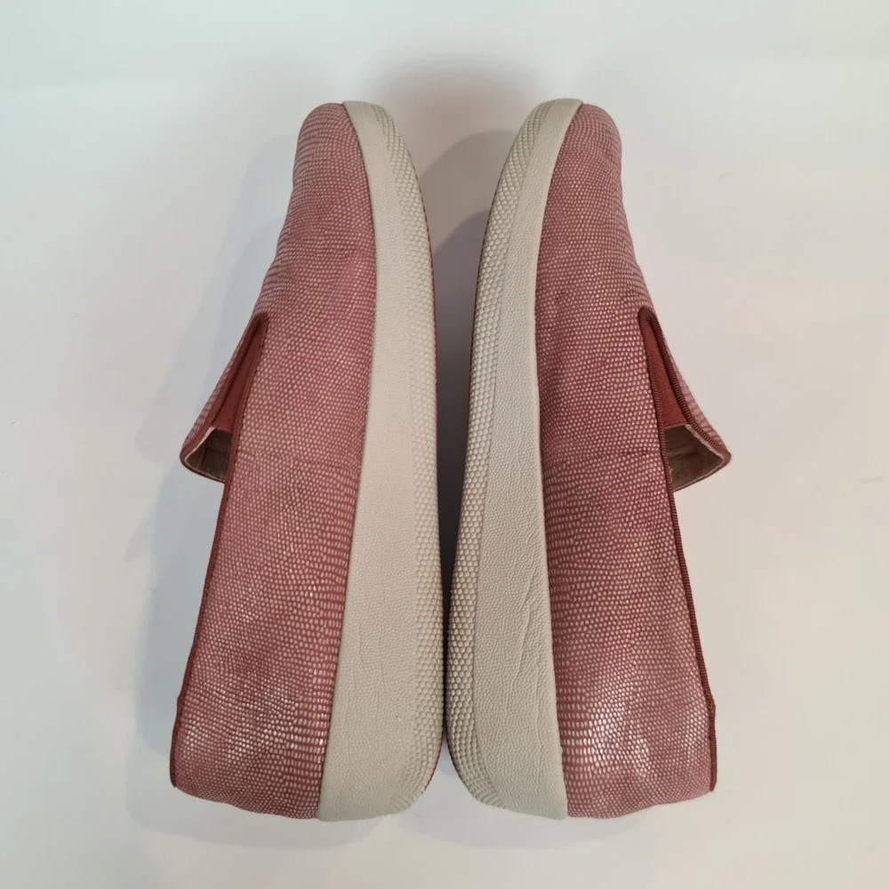 Fitflop brand model